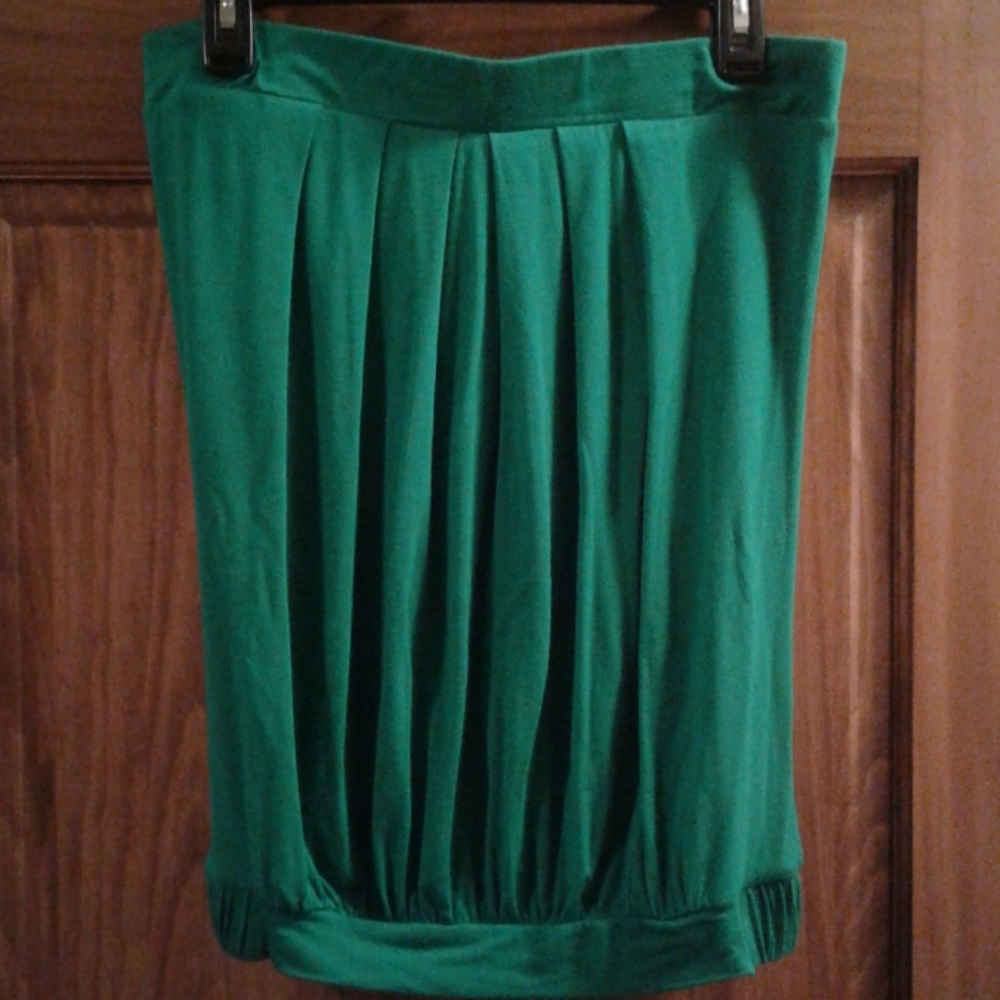 Green tube top with elastic waist